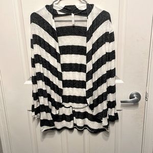 Striped drapey sweaterSize Medium